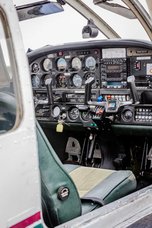 Piper PA-28RT-201 EI-SKU